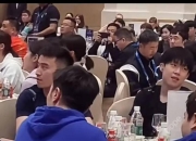 开云体育娱乐-球场上掀起紧张气氛，观众席热闹非凡的简单介绍